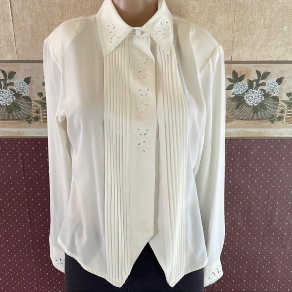 Petite Cut out Blouse